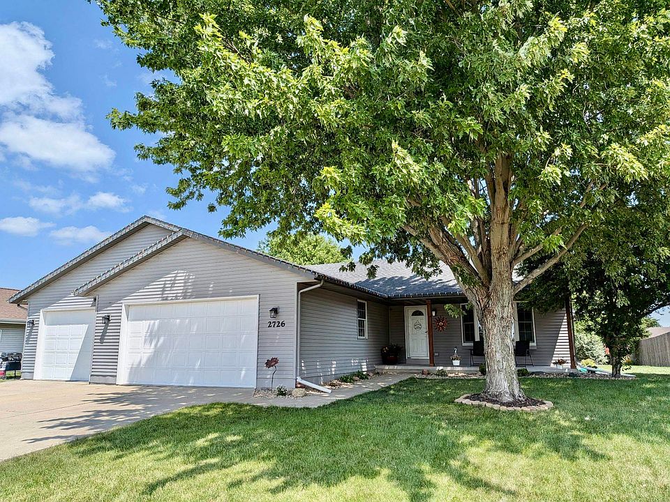 1st image of 2726 Autumn Ln
