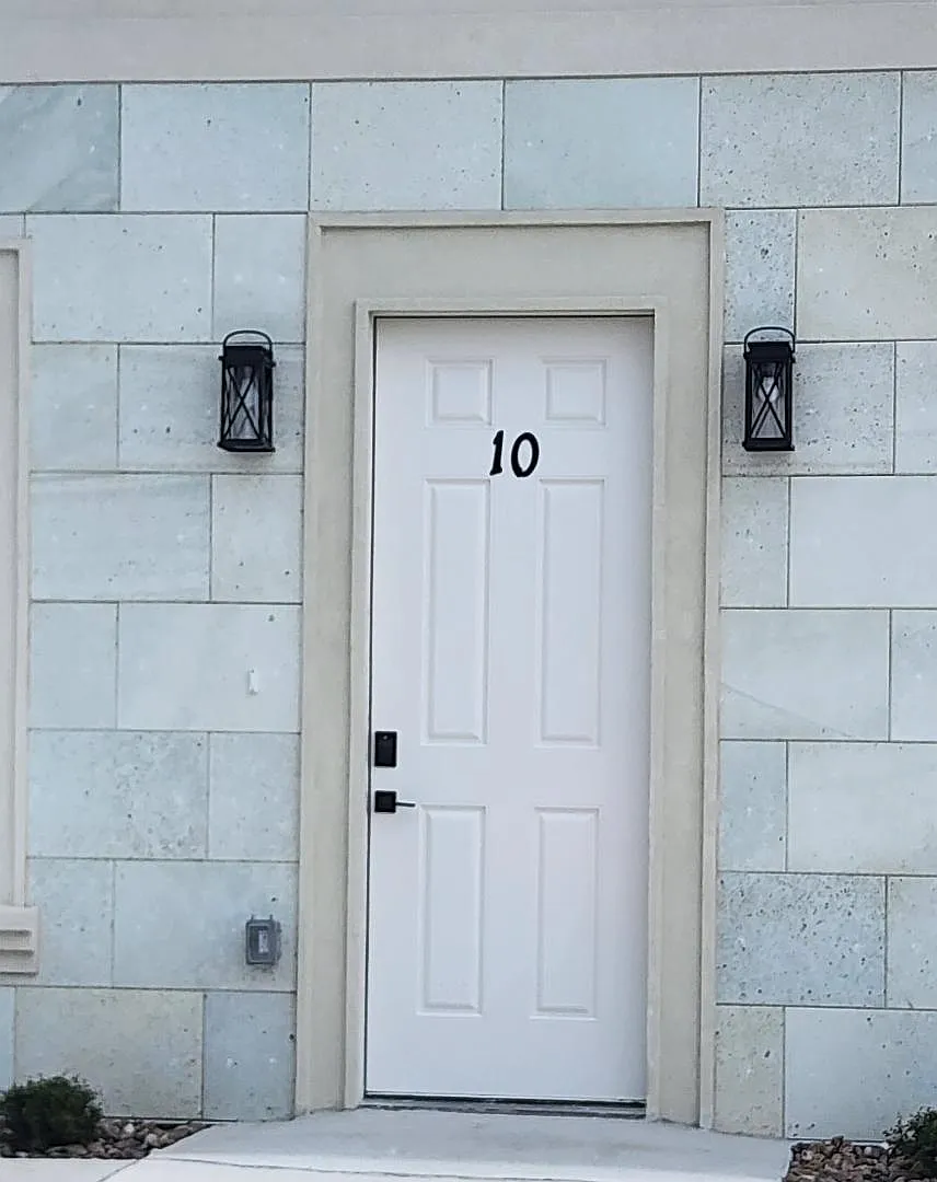 3229 E Grimes - Unit 10 — Photo 1