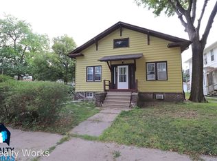 1347 D St APT 1, Lincoln, NE 68502