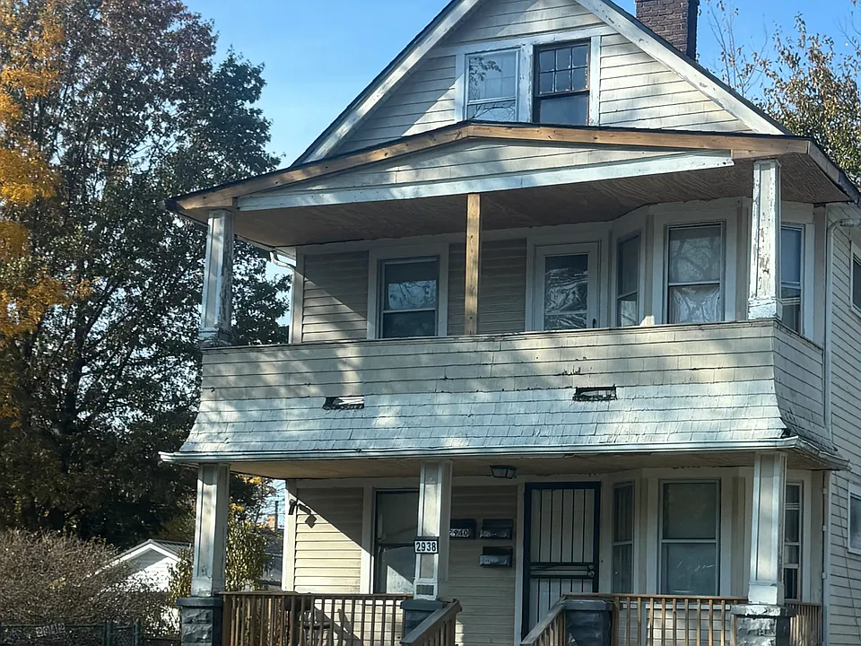 2938 E 130th St #DWN