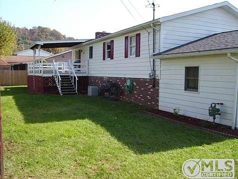 3rd image of 229 Lang Dr