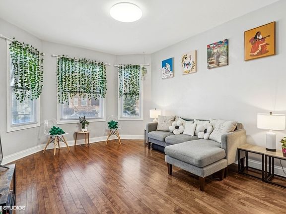 2nd image of 2523 N Hamlin Ave