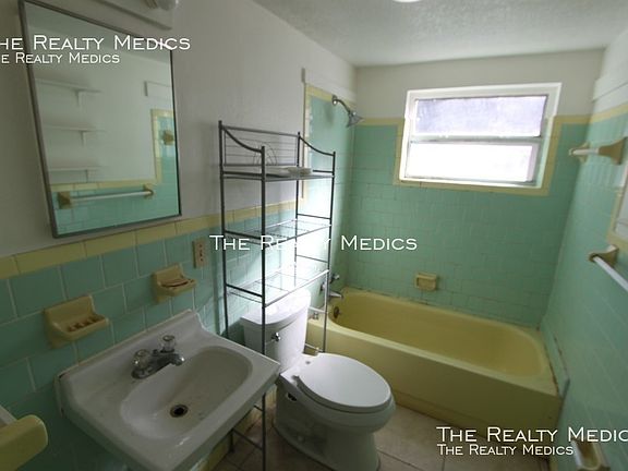 5th image of 755 Samoa Ave