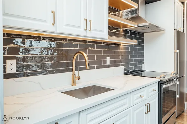 Rented by Nooklyn NYC LLC | media 55