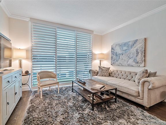 3rd image of 347 N New River Dr E APT 407