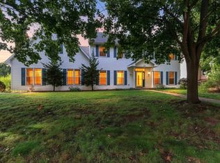 1498 Parkway Dr, Green Bay, WI 54304