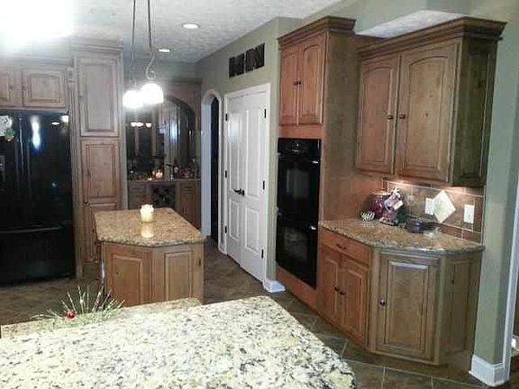 3rd image of 829 Wexford Dr