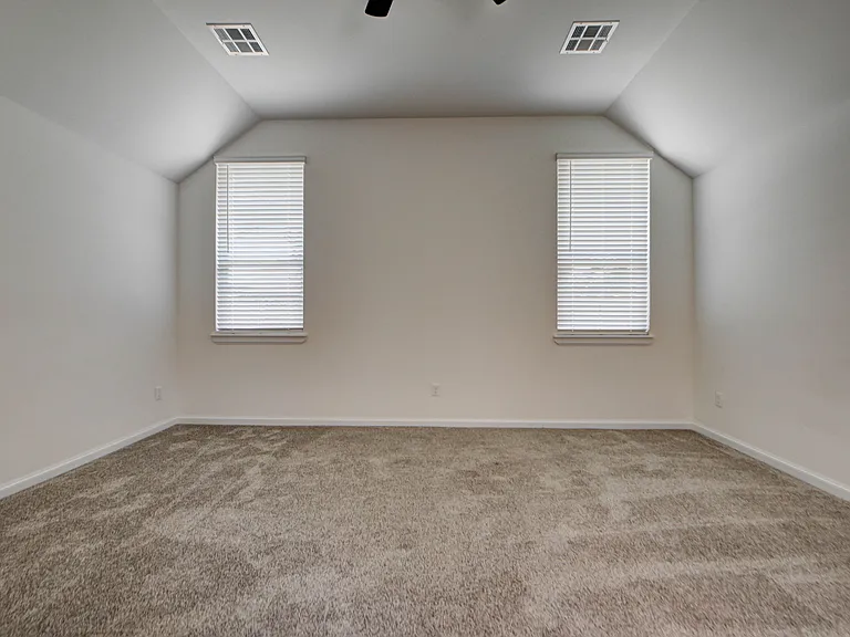 3027 Pescara Dr — Photo 30