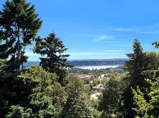 2906 74th Ave SE, Mercer Island, WA 98040