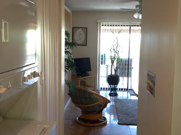 202 32nd St Unit 306, Ocean City, MD 21842