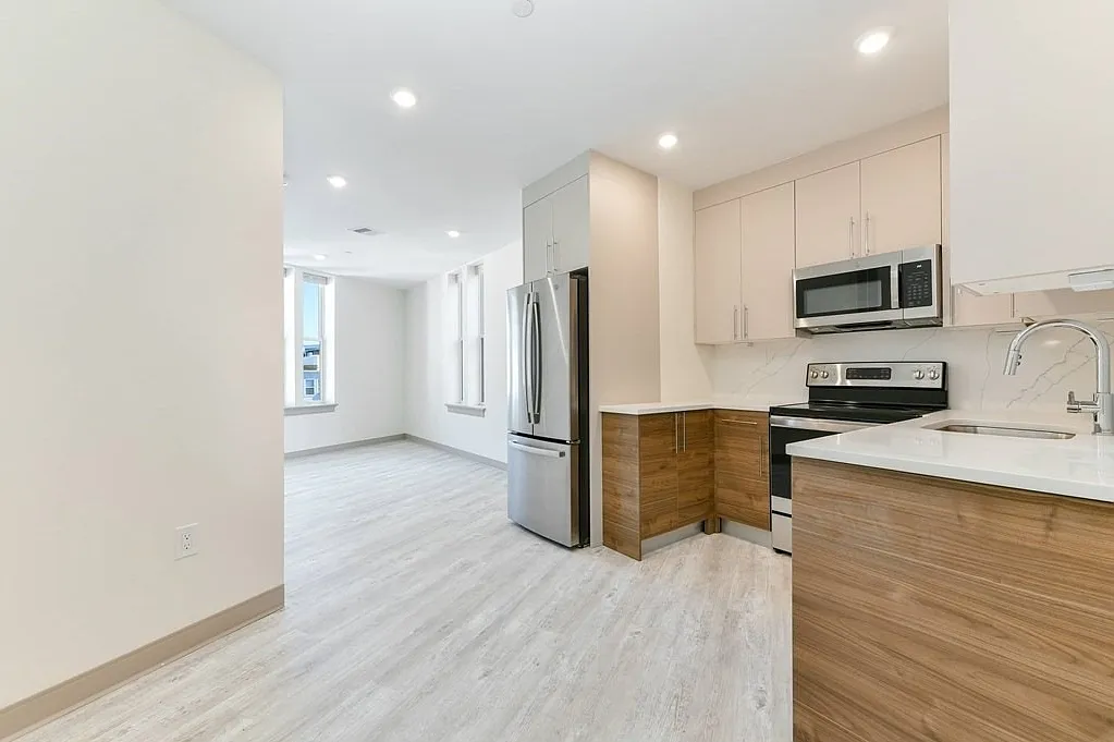 1 bed, 1.0 bath, 625 sqft, $3,000 — Photo 3