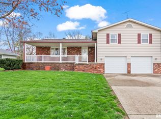 66 Ramblewood Dr, Chatham, IL 62629