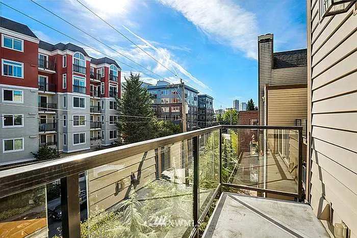 231 Belmont Ave E #401 — Photo 16