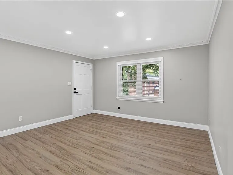 3510 Roswell Rd NW #E2 — Photo 9