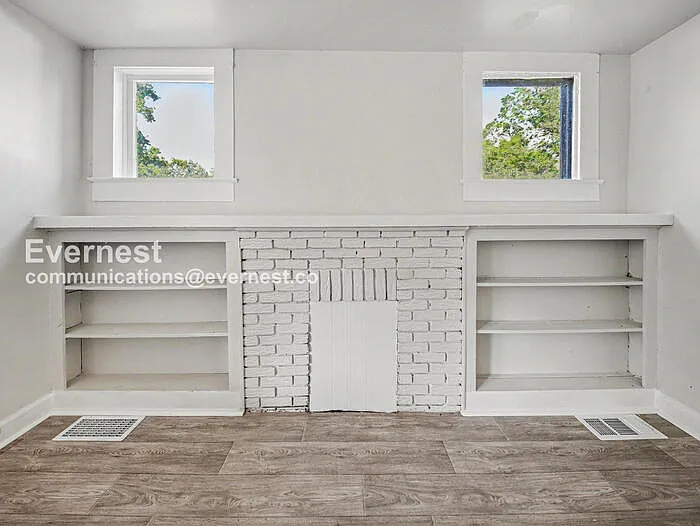 2709 30th St — Photo 12