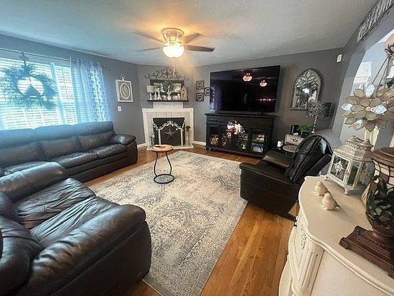 2nd image of 49 Richmond Rd