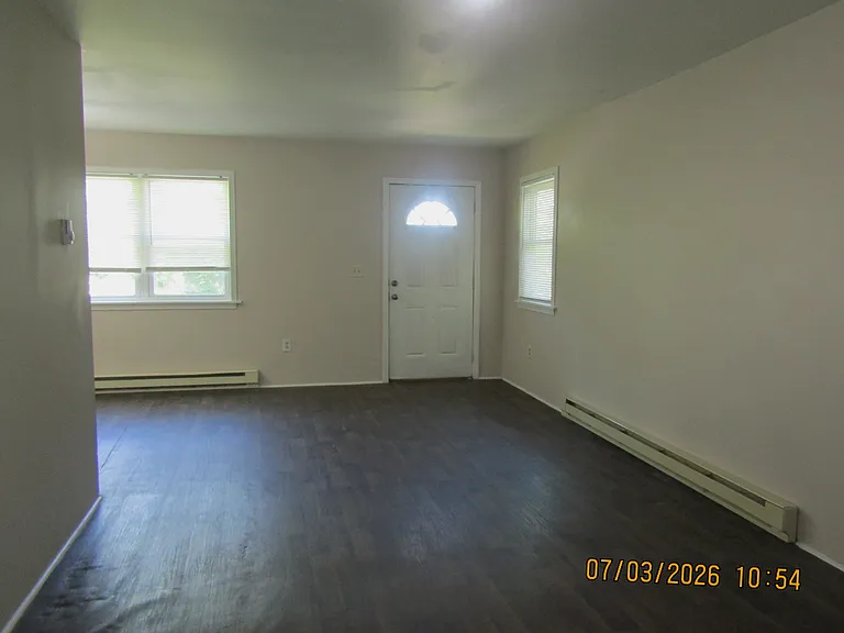 149 Thorn St — Photo 6