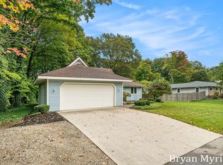 6371 147th Ave, Holland, MI 49423