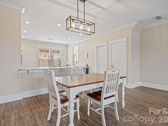 5th image of 684 Dunkins Ferry Rd