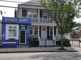 1652 Cranston St, Cranston, RI 02920