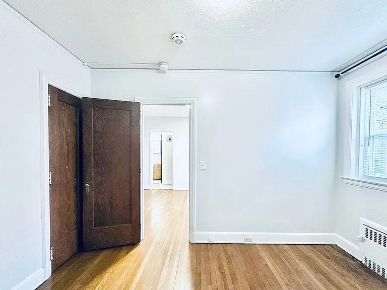 25 Lynwood Pl — Photo 6