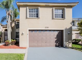228 La Costa Way, Fort Lauderdale, FL 33326