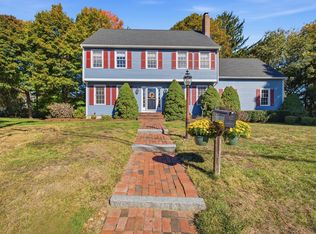 160 Saunders Rd, Norwood, MA 02062