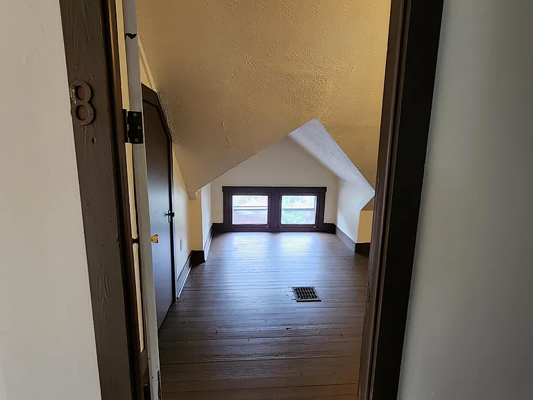 114 Linden Rd — Photo 34