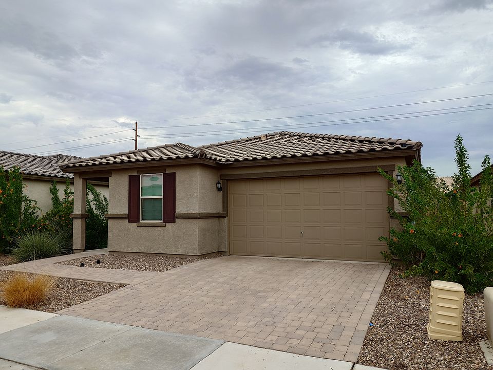Front View, Driveway