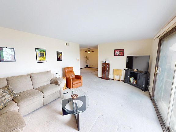 5th image of 10609 Southwest Hwy APT 3D