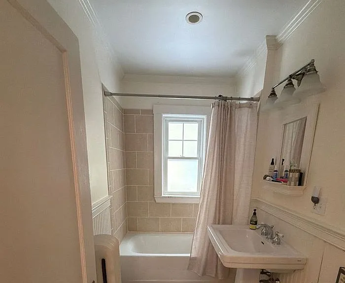 7 Lewis St #1 — Photo 15