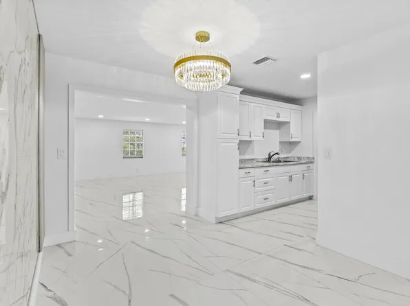 1651 W 35th Street, Riviera Beach, FL 33404