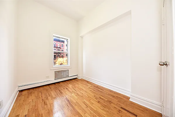 Rented by Buchbinder & Warren | media 5