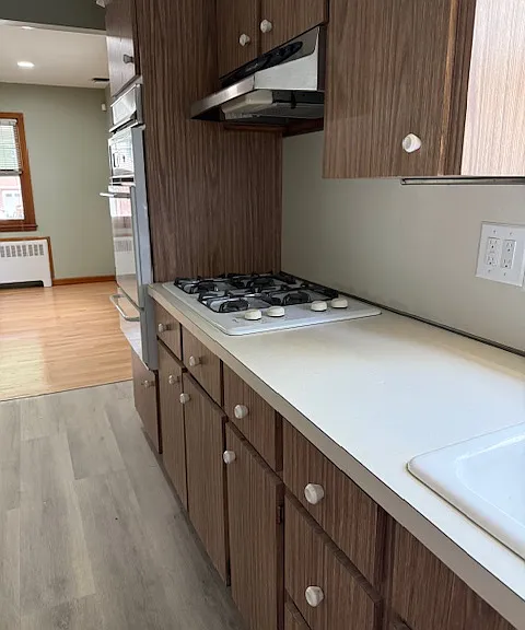 gas top with with wall oven (gas)