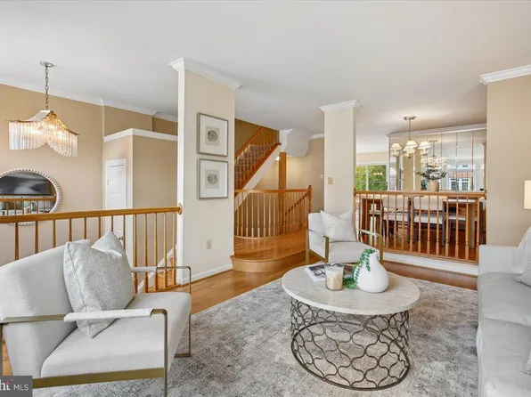 6488 Sharon Kay Ct, Alexandria, VA 22310