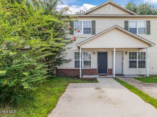 1144 Pueblo Dr
