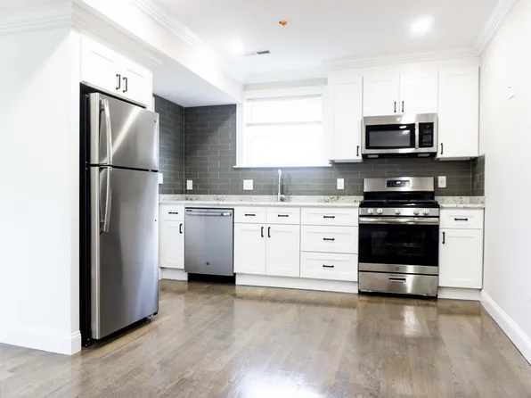 2015 Commonwealth Ave #3L, Brighton, MA 02135