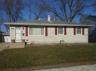 608 E 40th Pl, Griffith, IN 46319