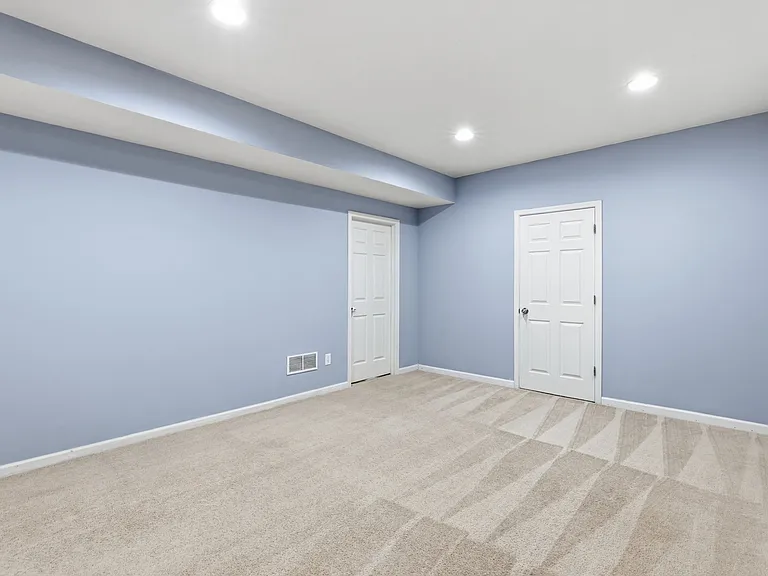 12250 Eddington Pl — Photo 37