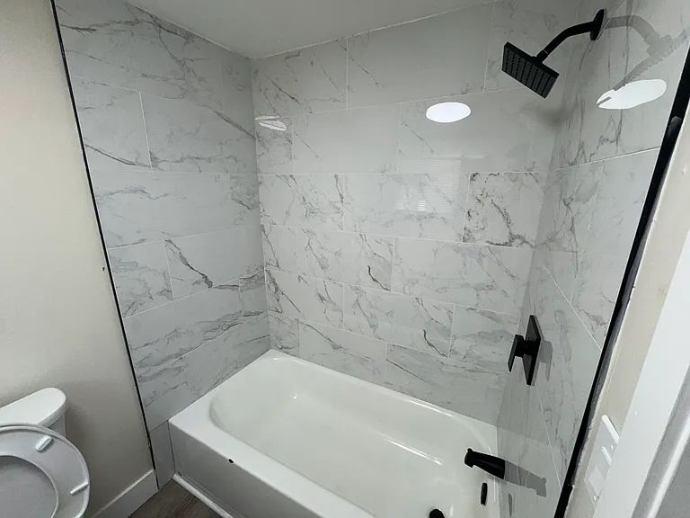 636 Spruce St — Photo 8