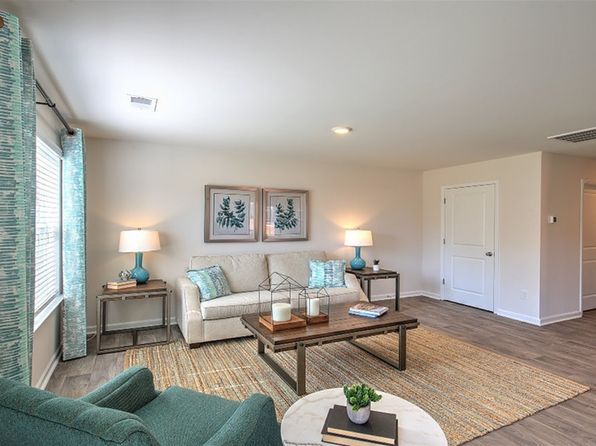The Townes at Fountain Park | 145 Monroe Creek Blvd, Asheville, NC