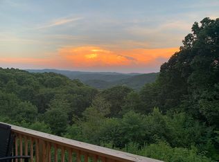 172 Hanging Rock Villas APT 422, Seven Devils, NC 28604