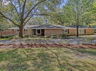 112 E Johnston St, Summerville, SC 29483