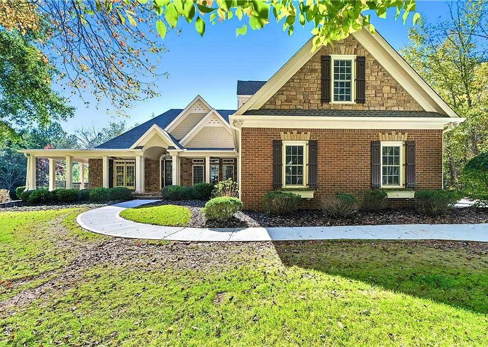 1st image of 101 Smith Forest Ln