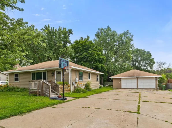 8385 E River Rd NW, Coon Rapids, MN 55433