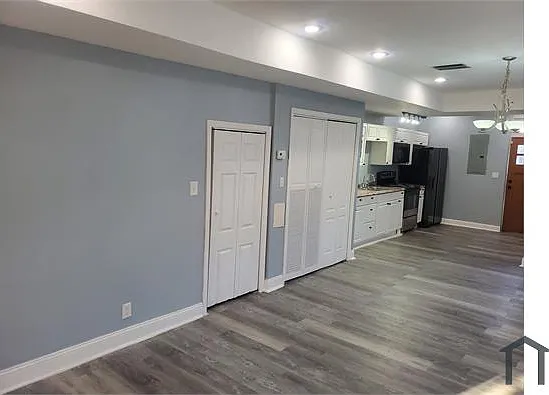 2882 Mayfield Ave — Photo 17