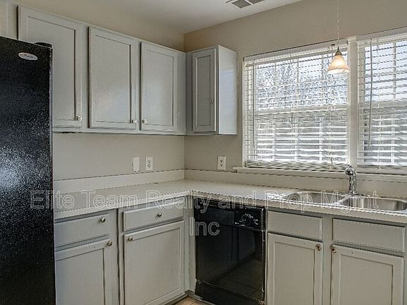2nd image of 2132 Mallard Woods Pl