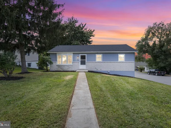 105 Baugher Dr, Hanover, PA 17331