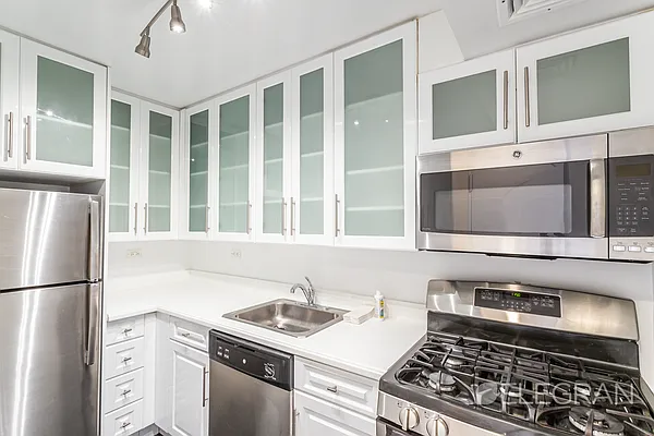 Rented by (Legacy) Elegran | media 21