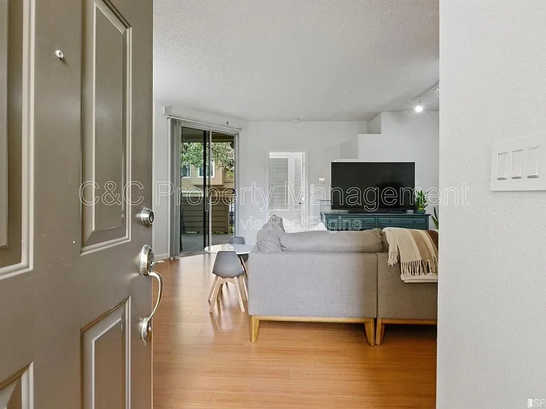 34573 Falls Ter — Photo 4